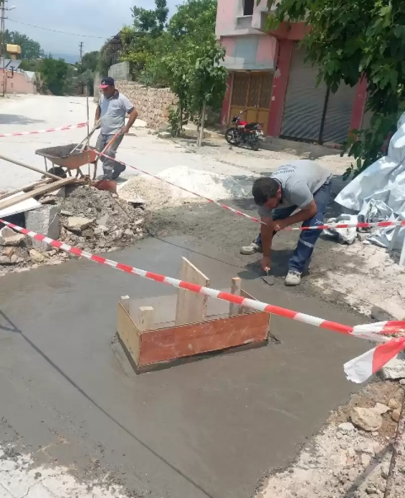 Samandağ Belediyesi Ekipleri 10 Farklı Mahallede çalışmalarını Sürdürüyor