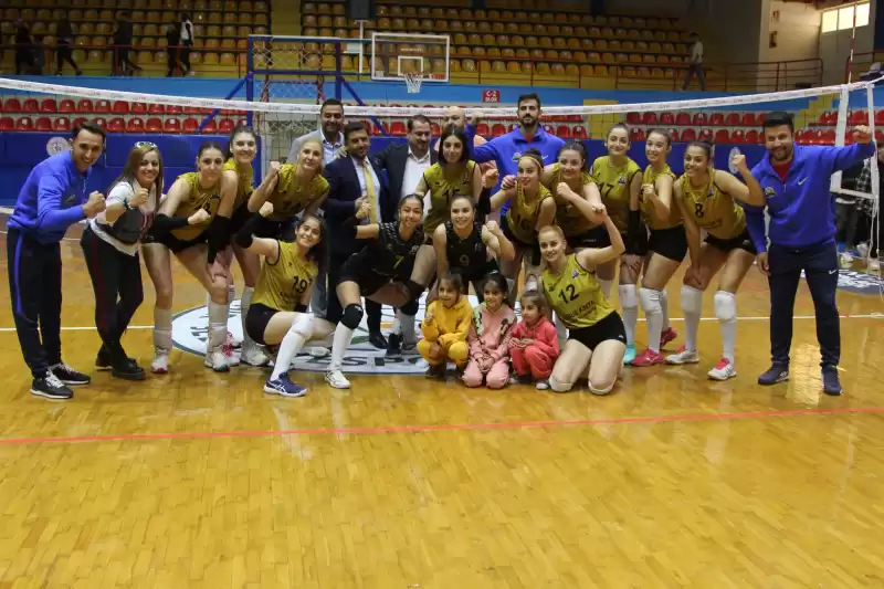 Kadınlar Hatay Voleybol Takımının Ana Sponsoru RASUS KİMYA Oldu 