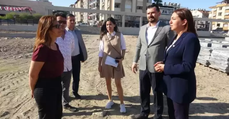 Millet Bahçesi Ile 15 Temmuz Milli İrade Parkı Arasındaki Boş Alana Ne Olacak?