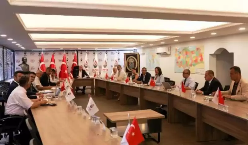 Zafer Partisi’nden Gelecek Partisi’ne Cevap...