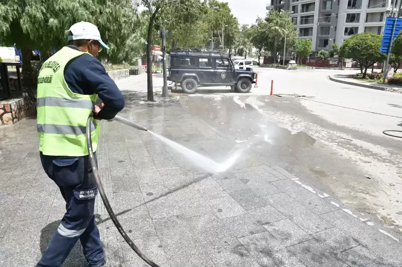 Antakya Belediyesi Yeniden Tertemiz Bir Antakya Için çalışıyor
