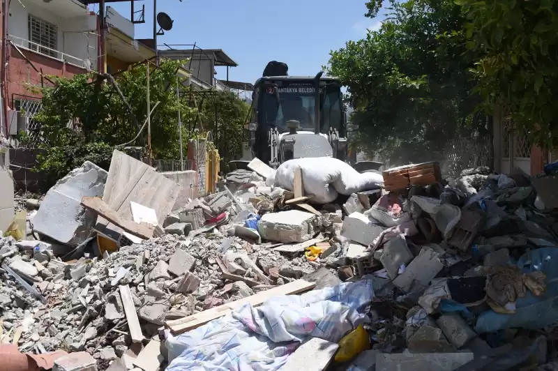 Antakya Belediyesi Yeniden Tertemiz Bir Antakya Için çalışıyor