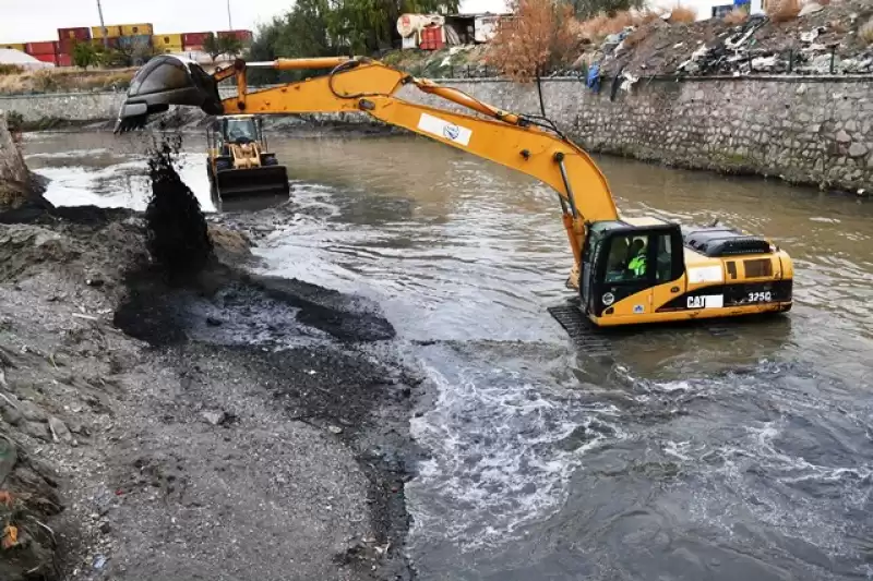 ASKİ Su Baskınlarına Karşı Akarsu Ve Dere Yataklarını ıslah Ediyor