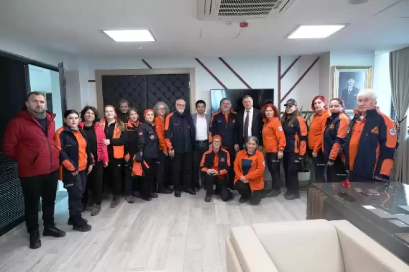 Başkan Savaş: “Türkiye Afet Müdahale Planı Uygulamaya Yansıtılamadı, Insanlarımız Bağıra Bağıra Vefat Etti”