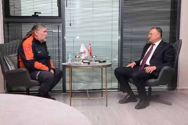 Başkan Savaş: “Türkiye Afet Müdahale Planı Uygulamaya Yansıtılamadı, Insanlarımız Bağıra Bağıra Vefat Etti”