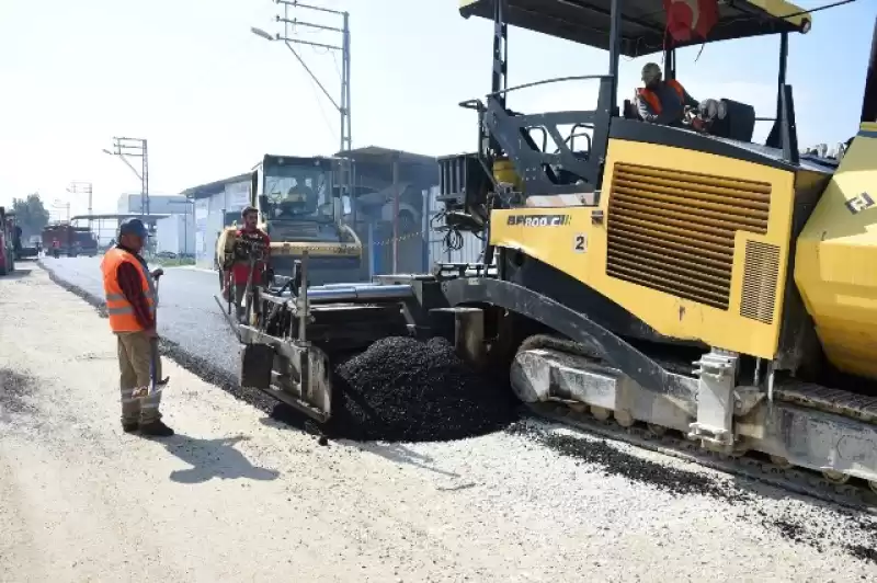 Antakya Belediyesi Asfalt Atağı Güzelburç Mahallesi’nde Sürdü