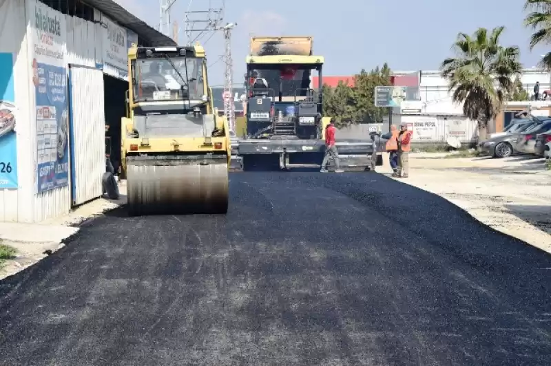 Antakya Belediyesi Asfalt Atağı Güzelburç Mahallesi’nde Sürdü