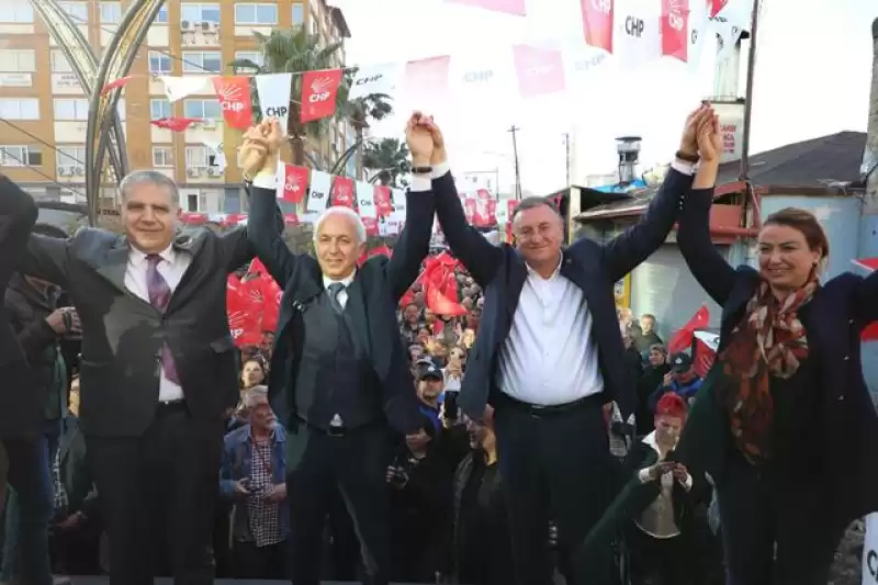 İSKENDERUN HALKI LÜTFÜ SAVAŞ’I YALNIZ BIRAKMADI
