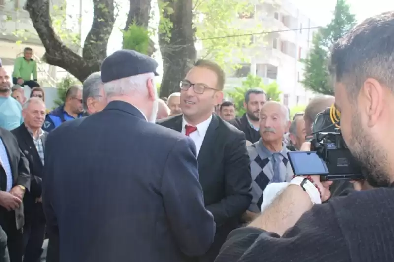 DEFNE BELEDİYESİ’NDE BAYRAK DEĞİŞİMİ