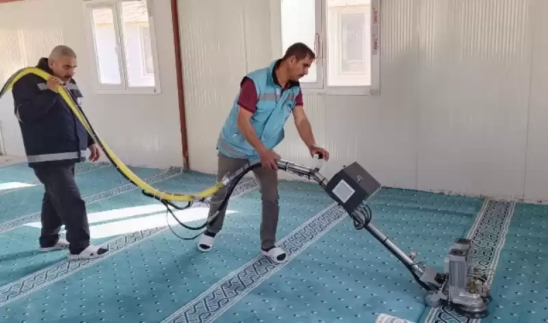 Antakya Belediyesi İbadethanelerde Temizlik çalışmalarını Düzenli Olarak Sürdürüyor