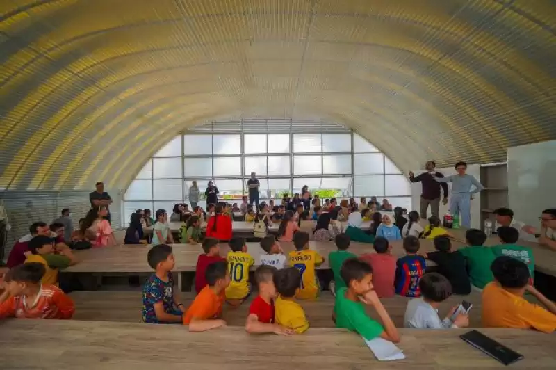 TAYVAN’LI DİŞ HEKİMLERİ KÜLTÜR MERKEZİNDE DİŞ SAGLIK EĞİTİMİ VERDİ.