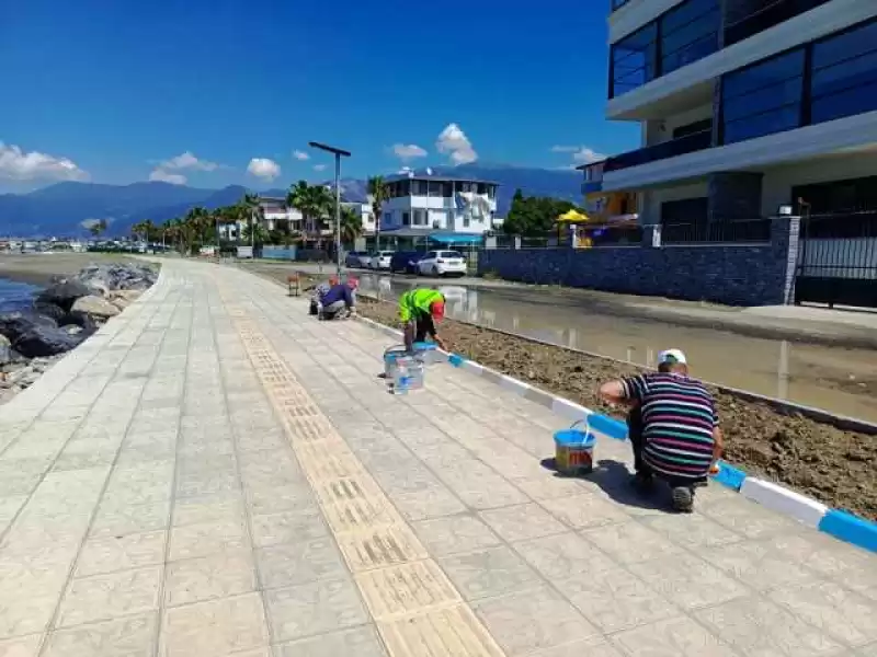 KARAAĞAÇ SAHİL YÜRÜYÜŞ YOLUNDA ÇALIŞMALAR DEVAM EDİYOR