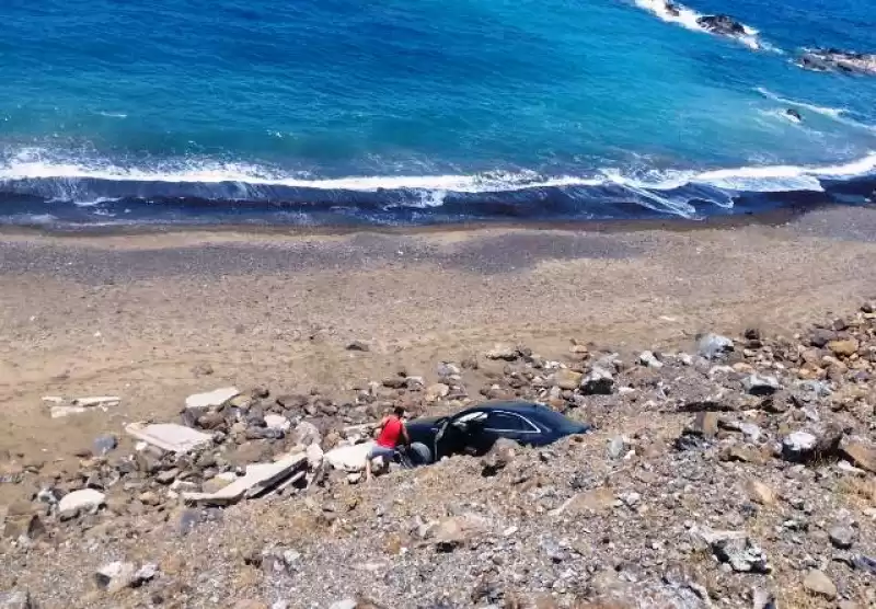 Arsuz, Kale Mevkiinde Meydana Gelen Trafik Kazasında Bir Araç Uçuruma Yuvarlandı