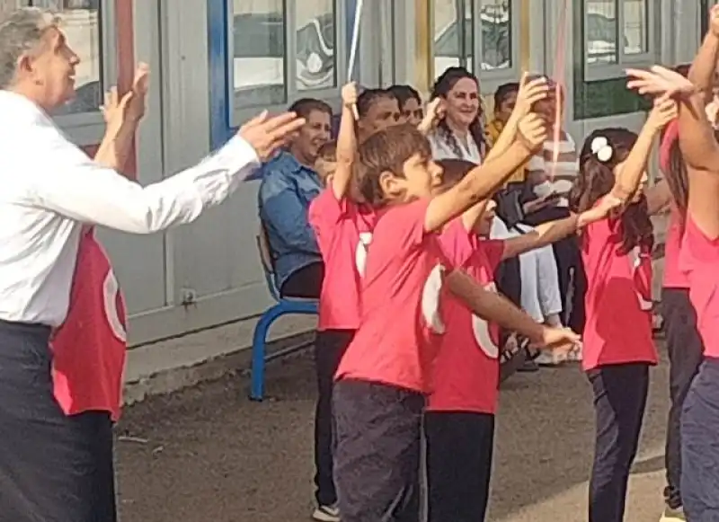 ARSUZ M.AKİF ERSOY İLK VE ORTAOKULUNUN COŞKULU BAYRAM KUTLAMASI