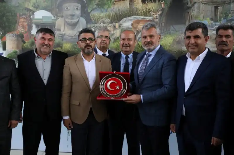 BAŞKAN ÖNTÜRK MUHTARLARLA BULUŞTU