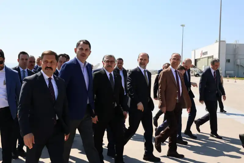 BAŞKAN YAPAR, HATAY’I ZİYARET EDEN ÇEVRE, ŞEHİRCİLİK VE İKLİM DEĞİŞİKLİĞİ BAKANI KURUM’UN PROGRAMINA EŞLİK ETTİ