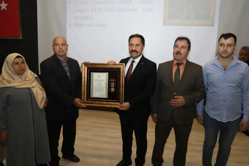 BAŞKAN ÖNTÜRK, DEVLET ÖVÜNÇ MADALYASI TEVCİH TÖRENİNE KATILDI