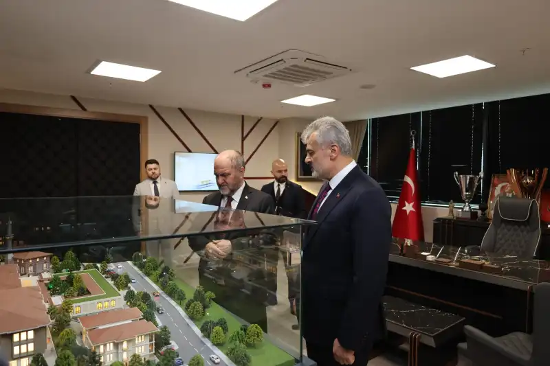 BAŞKAN ÖNTÜRK, ŞAM BÜYÜKELÇİSİ BURHAN KÖROĞLU’NU AĞIRLADI