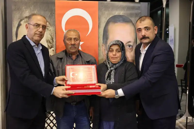 “ACILAR BİRLİKTE PAYLAŞILDIKÇA AZALIR.”