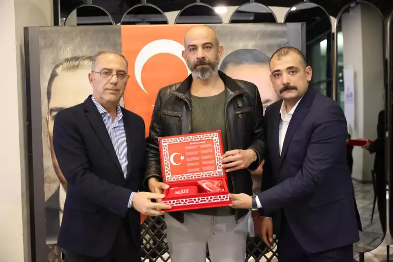“ACILAR BİRLİKTE PAYLAŞILDIKÇA AZALIR.”