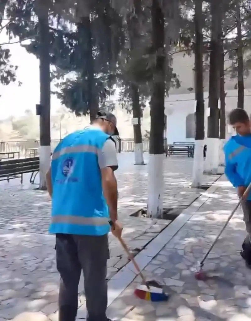 TÜM MAHALLELERDE TEMİZLİK ÇALIŞMALARI DÜZENLİ OLARAK DEVAM EDİYOR