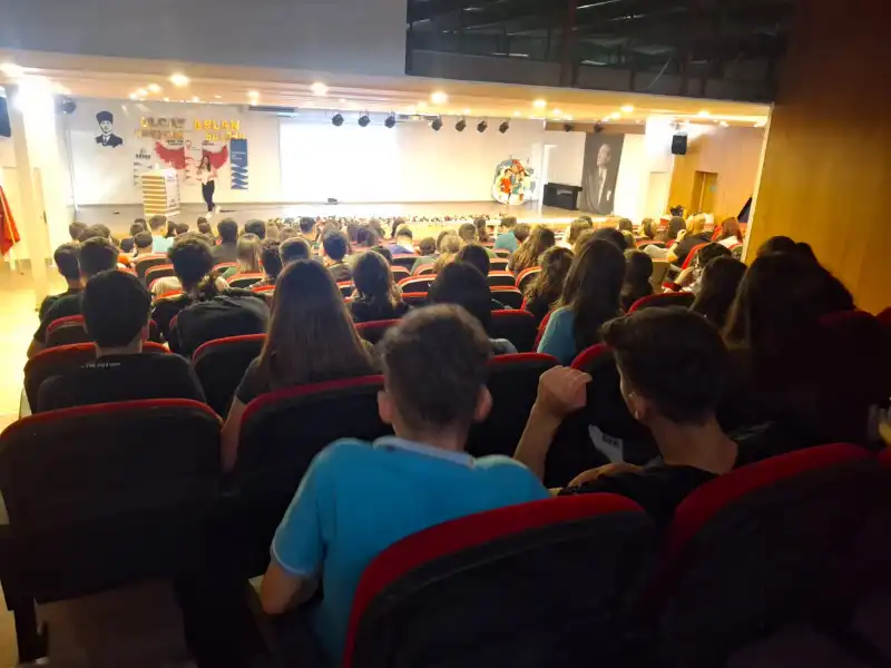 HERKES İÇİN HAYAT: KADIN YAŞAM MERKEZİ’NDEN ENGELSİZ ETKİNLİK