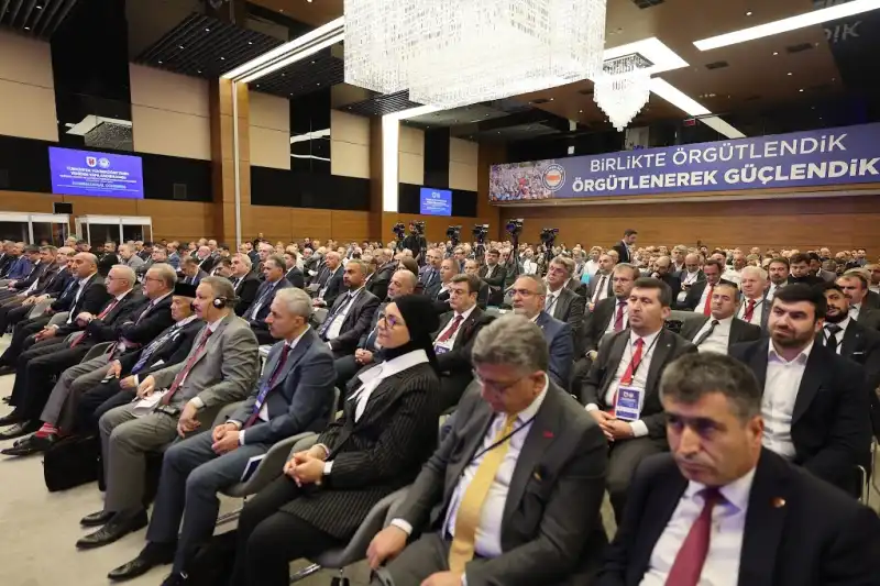 Eğitim-Bir-Sen Ve İbn Haldun Üniversitesi İş Birliğiyle Düzenlenen Kongrede YÖK'ün Vizyonu Ve Hedefleri Tartışıldı