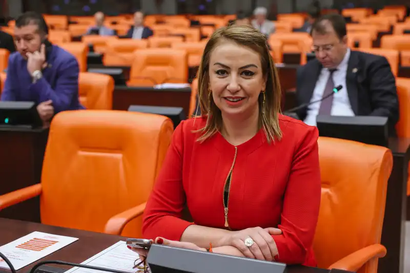 YILDIRIM KARA: EMEKLİYİ VE ASGARİ ÜCRETLİYİ GÜNDEMİNE ALMAYANLAR SANDIK GELİNCE GÜNDEM DIŞI KALACAK