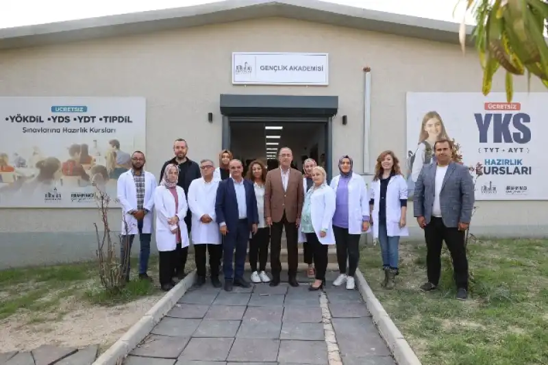 Başkan Yapar, Gençlik Akademisi’nde Gençlerle Bir Arada