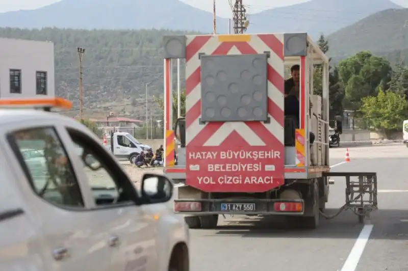 HBB’den Girne Mahallesi’nde Yol çalışması…