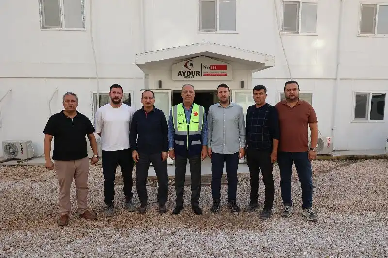  Başkan Yapar, Akevler Ve Emek Mahalleleri’ndeki Rezerv Alanları Inceledi