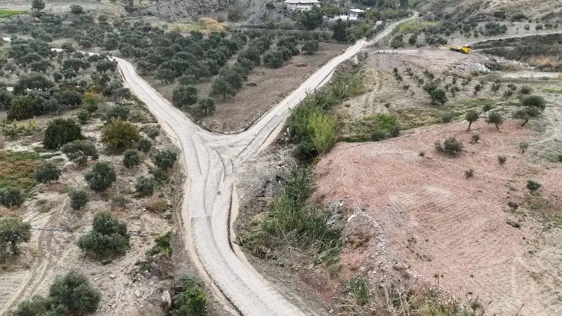 20 YILDIR İŞLEM GÖRMEYEN ÜRETİM YOLU YENİLENDİ