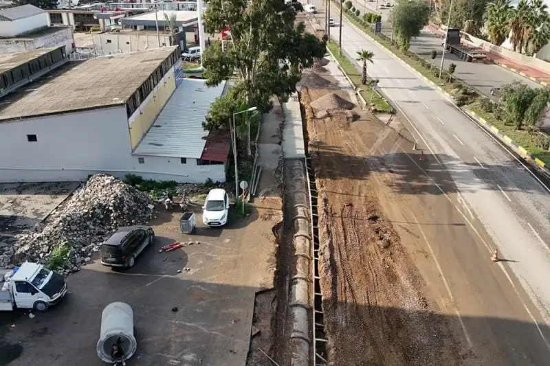 İskenderun’da Yağmur Suyu Altyapısı Güçlendiriliyor