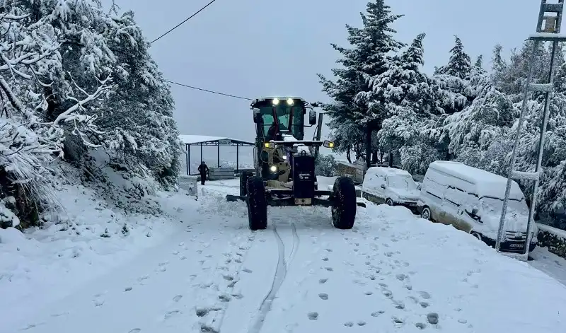 Antakya Belediyesi Yoğun Kar Yağışının Ardından Sahada…