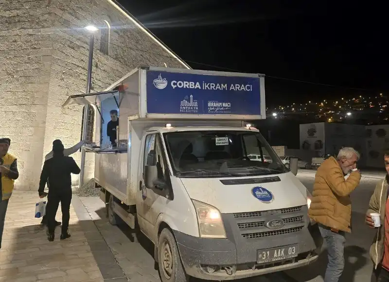 ANTAKYA BELEDİYESİ GÖNÜLLERİ ISITIYOR…