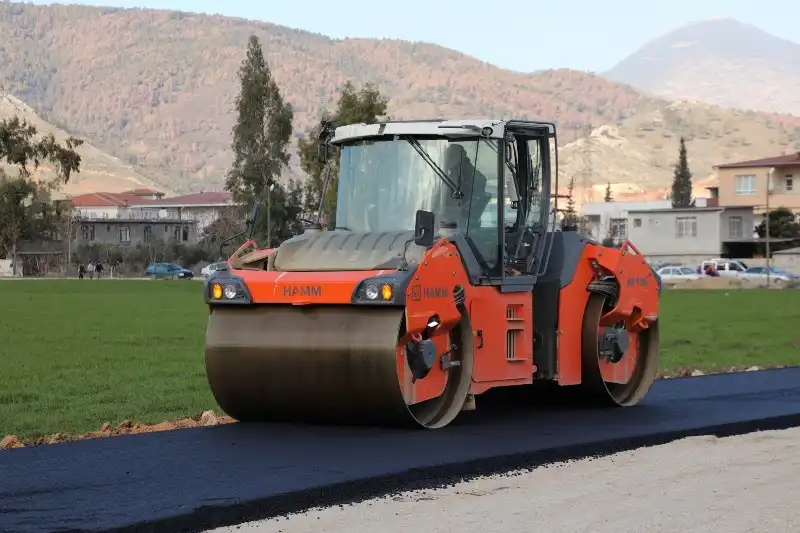 Hatay Büyükşehir Ovakent’in Yol Sorununu Çözüyor
