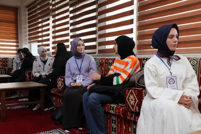 HBB’DEN GENÇLERE TEKNOLOJİ DESTEĞİ