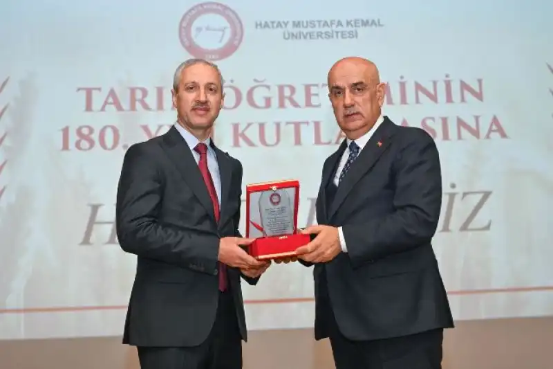 HMKÜ’de Geleceğin Tarımı Ve Eğitim Reformu Konuşuldu