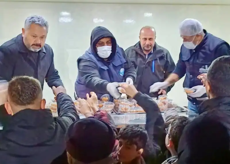 Antakya Belediyesi’nden Miraç Kandili’nde Tatlı İkramı Programı