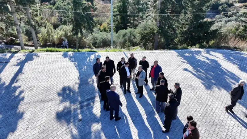 Başkan Üstün; “Karagöz Meydanı’nı Yaşayan Bir Sosyal Alana Dönüştürüyoruz”