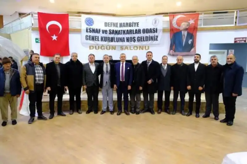 Defne Harbiye Esnaf Ve Sanatkârlar Odası’nda Murat Karataş Güven Tazeledi 