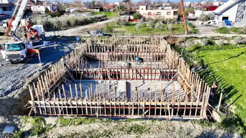 Başkan Üstün: “Üçgüllük Çok Amaçlı Salon En Kısa Sürede Tamamlanacak”