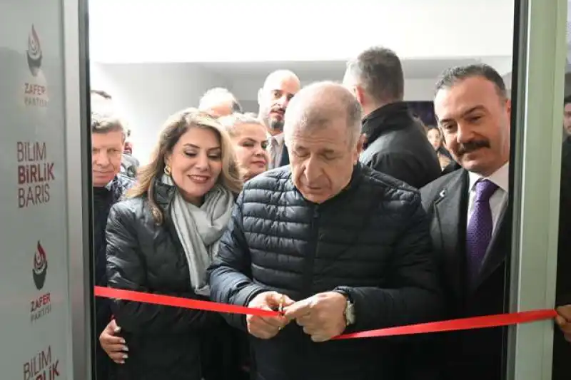 ÖZDAĞ: “ZAFER PARTİSİ OLARAK HATAY'IN YANINDAYIZ”