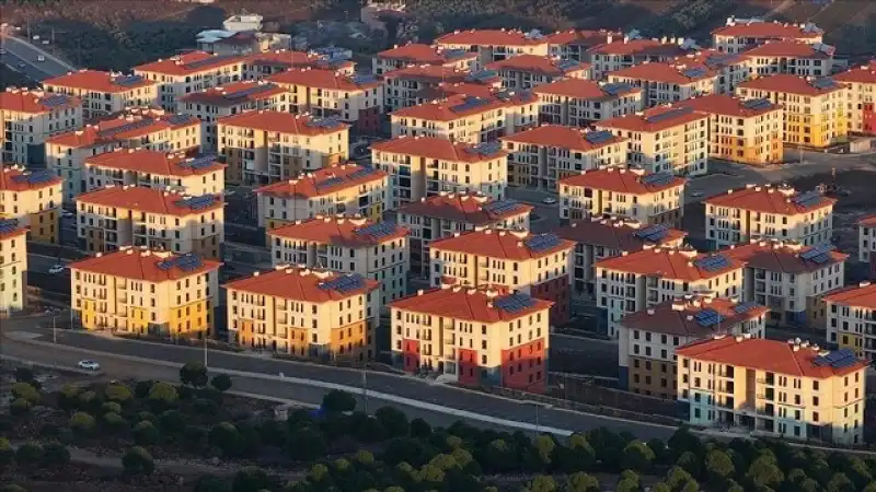 Hatay’da Fazladan Konut Yapıldı: Kiracılar Aynı Haklara Sahip Olacak Mı?