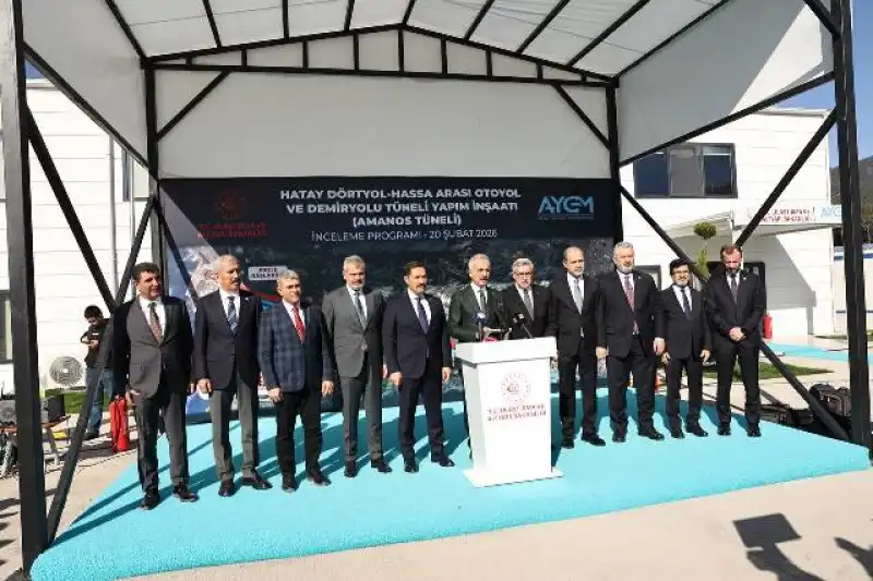 BAKAN URALOĞLU HATAY’DA