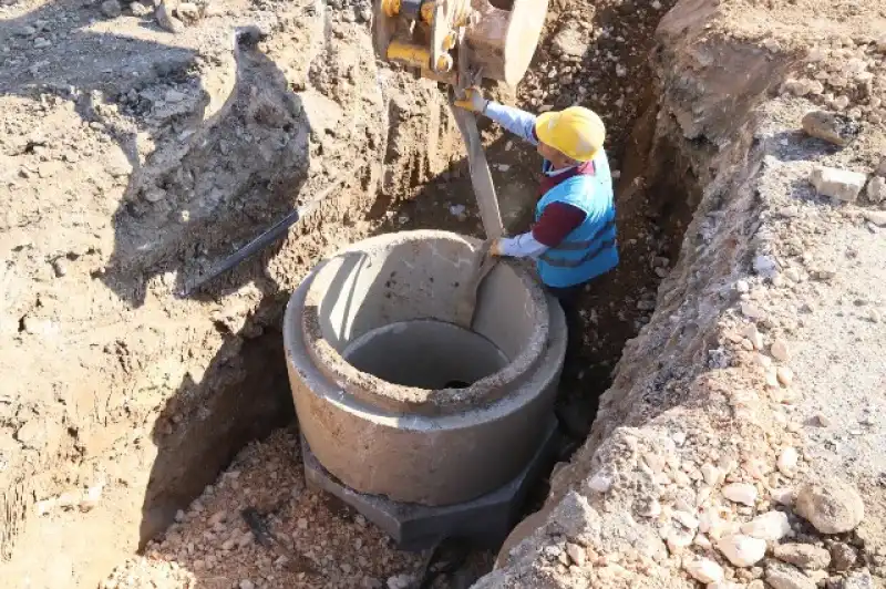 KIRIKHAN’DA 13 MAHALLEYE YENİ ALTYAPI