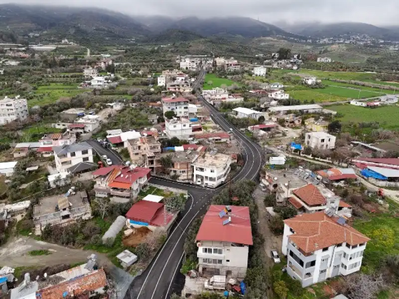 Hatay Büyükşehir Yol Çalışmalarını Aralıksız Sürüdürüyor...