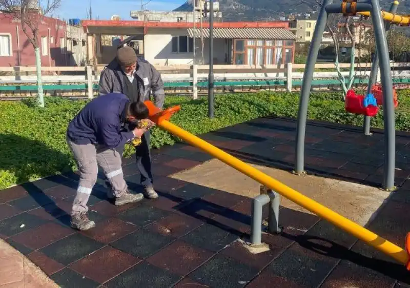Samandağ Park Ve Bahçeler Müdürlüğü’nden Yoğun Çalışma