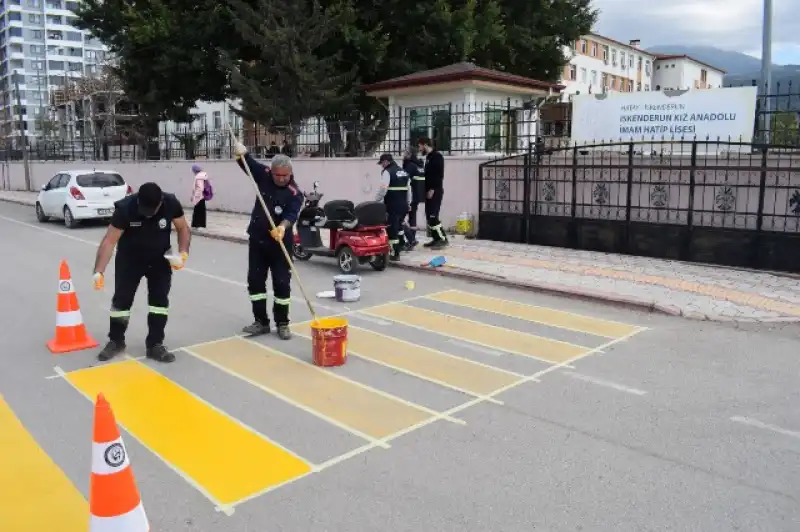  Yaya Geçitleri Ve Sinyalizasyon Sistemleri Yenileniyor