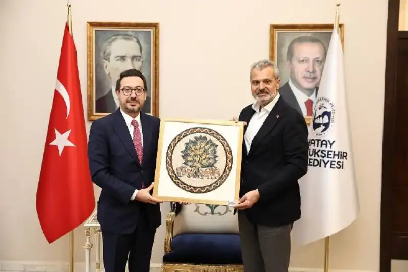 Öntürk Büyükelçi Kadzadej'i Ve Aa Genel Müdürü Karagöz’ü Makamında Ağırladı